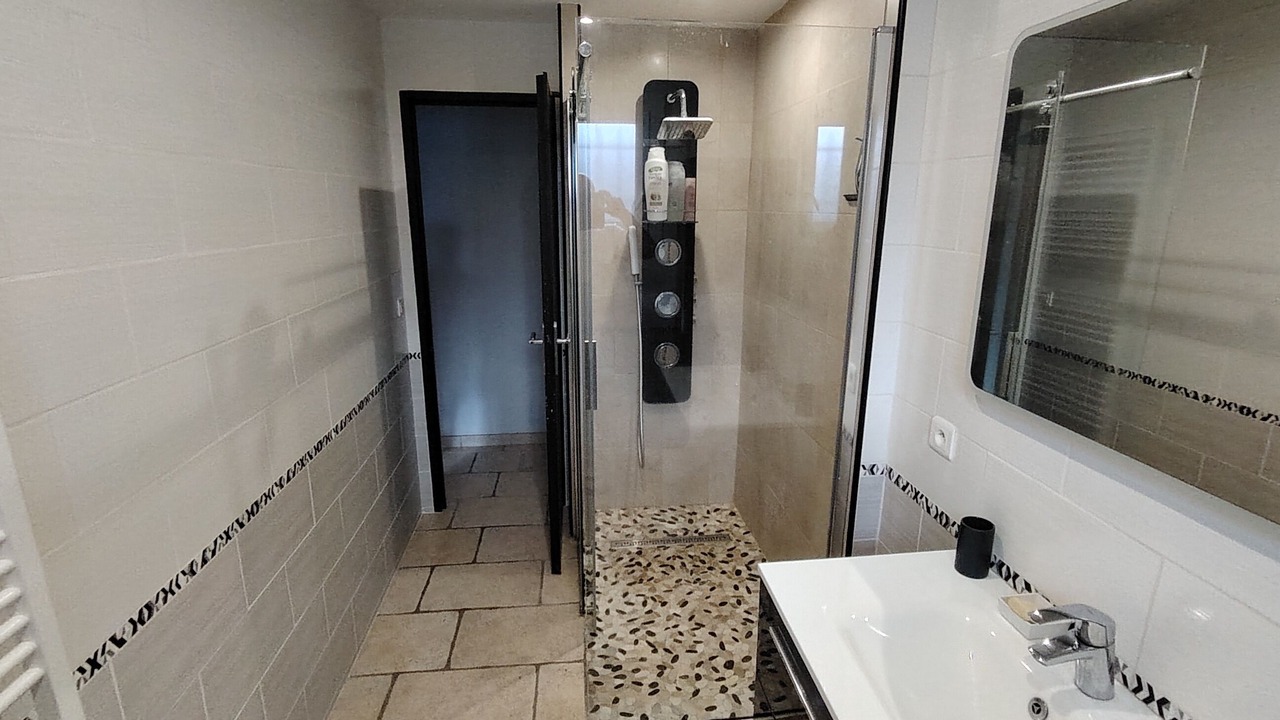 Photo of Bathroom in Benesse-Maremne