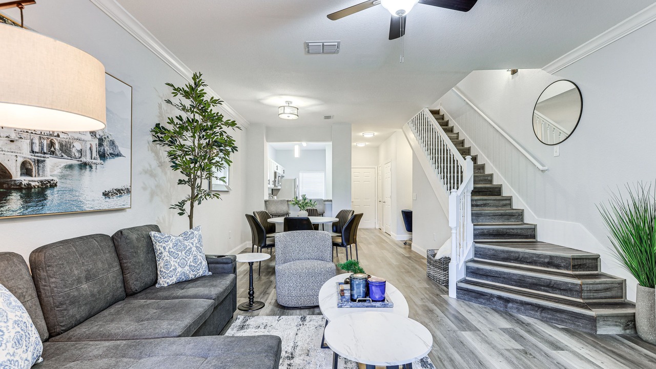Photo of Livingroom in Gainesville