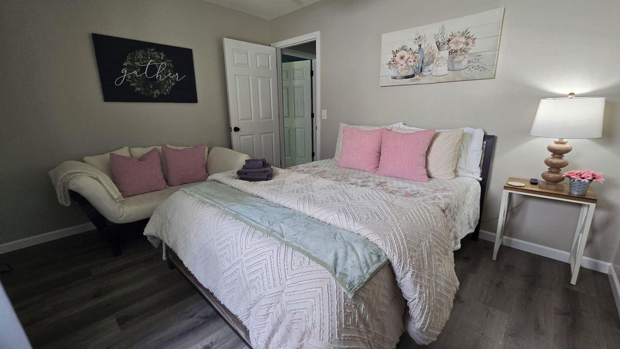 Photo of Bedroom in Pooler