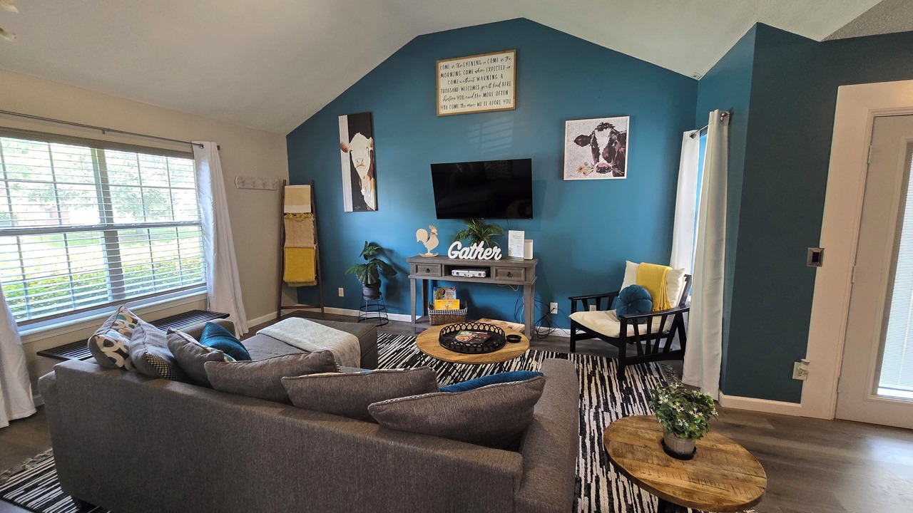 Photo of Livingroom in Pooler