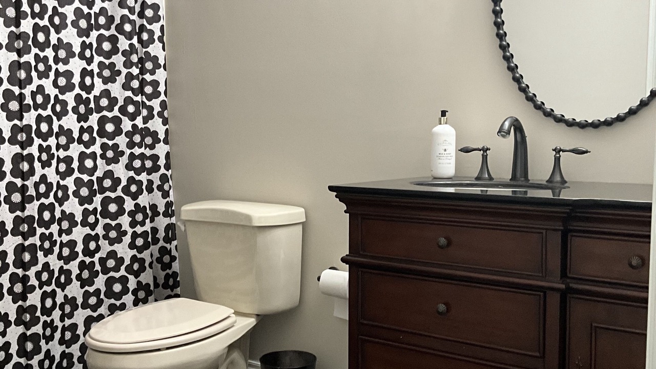 Photo of Bathroom in Lake Forest