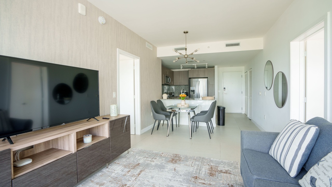 Photo of Livingroom in Ludlam