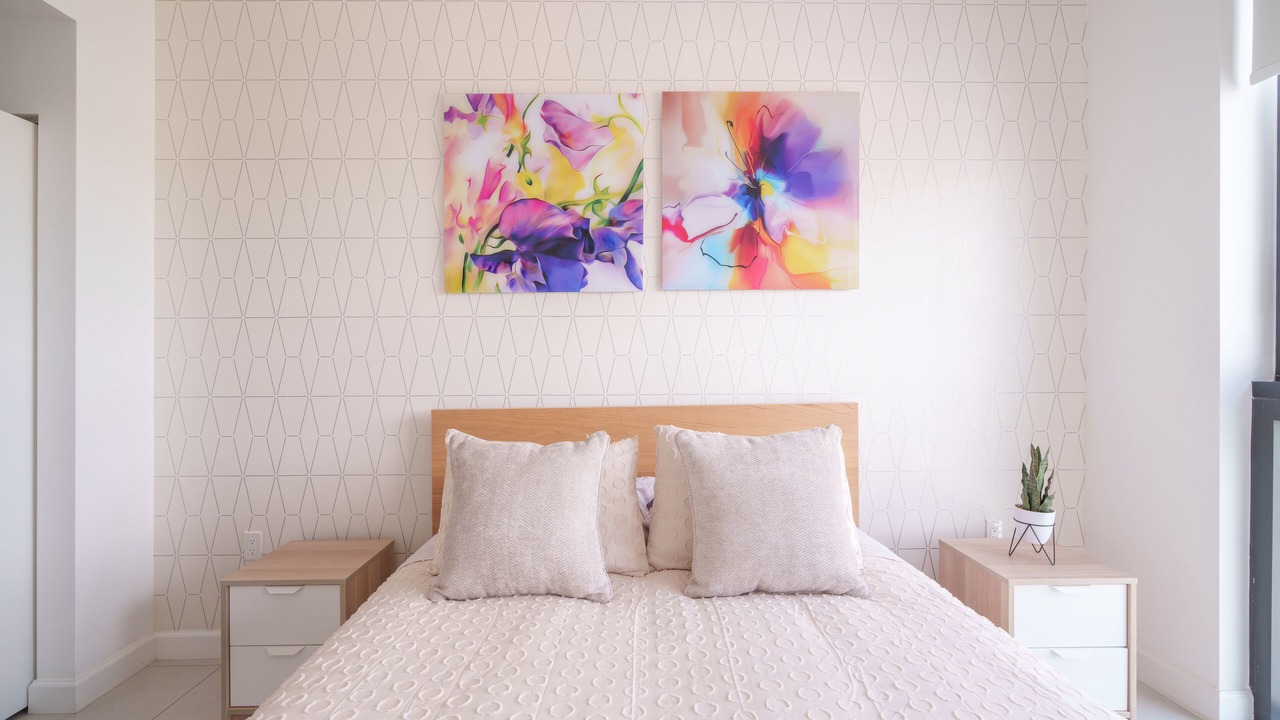 Photo of Bedroom in Ludlam