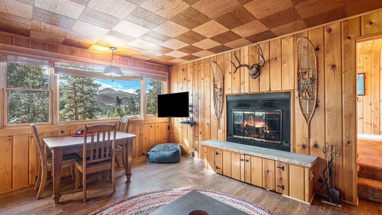 Photo of Livingroom in Estes Park