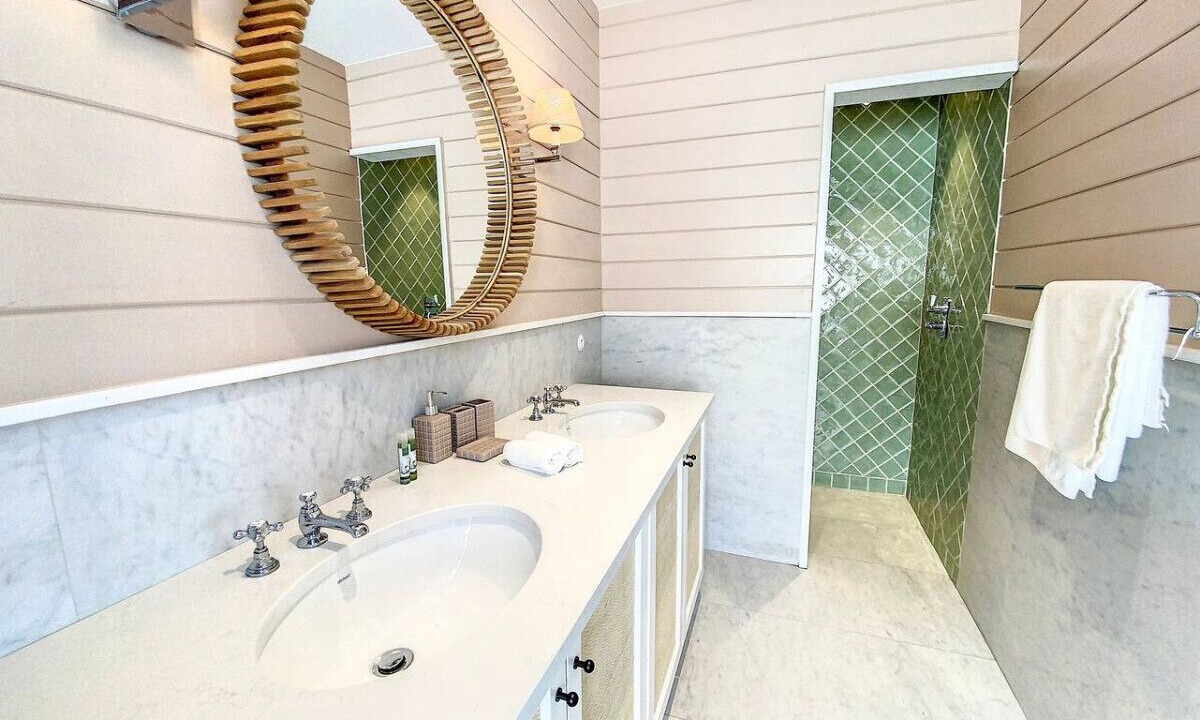 Photo of Bathroom in Cul de Sac