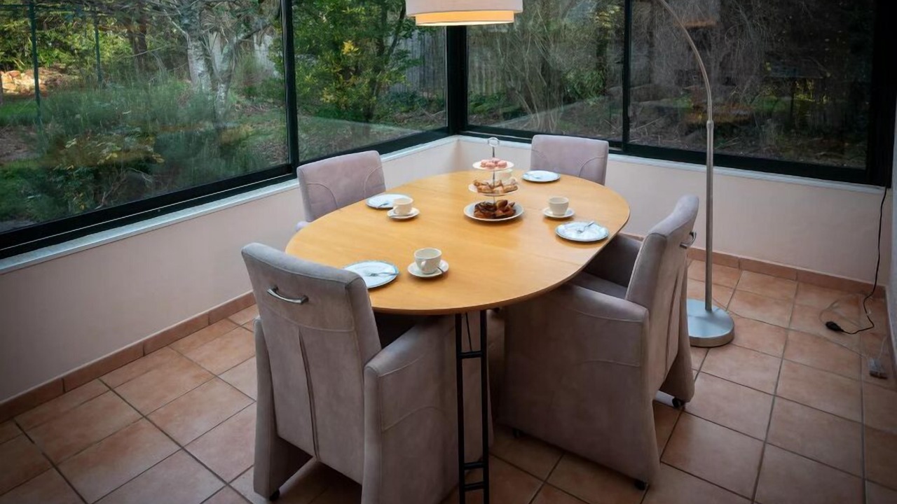 Photo of Others in Audes