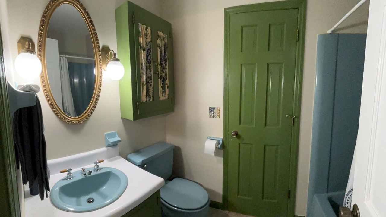 Photo of Bathroom in Chatsworth
