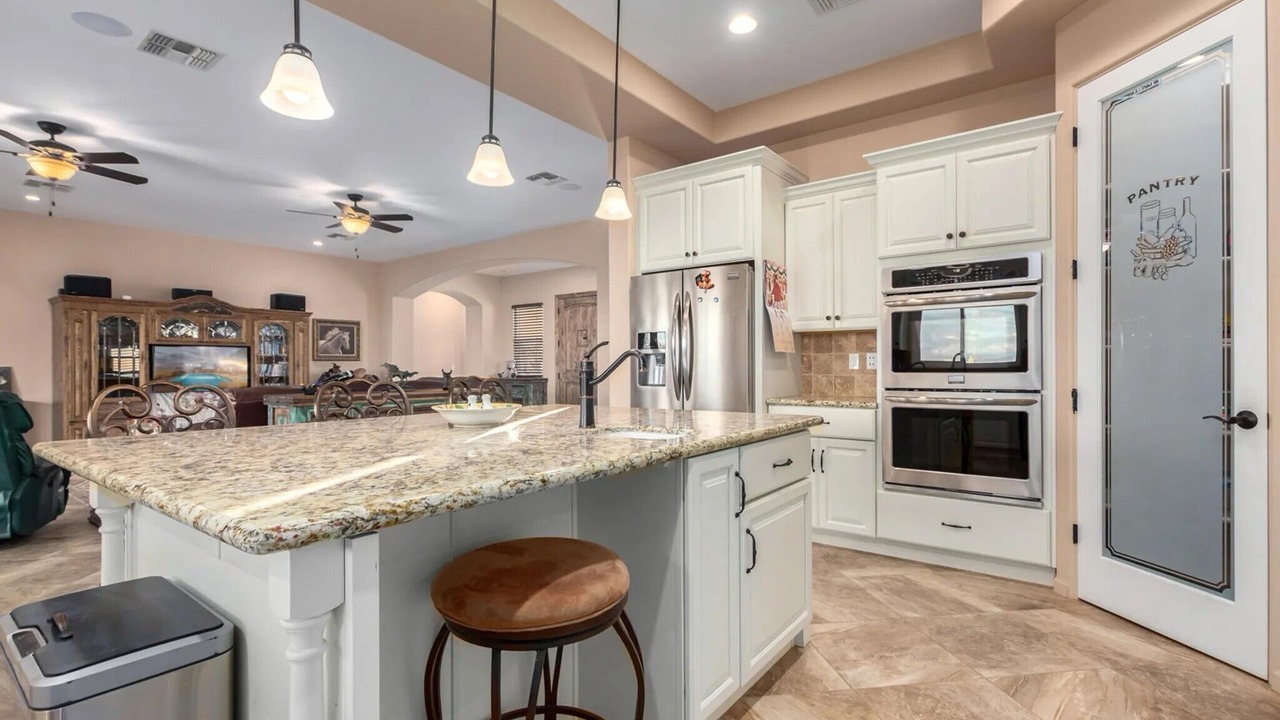 Photo of Kitchen in Rio Verde Foothills