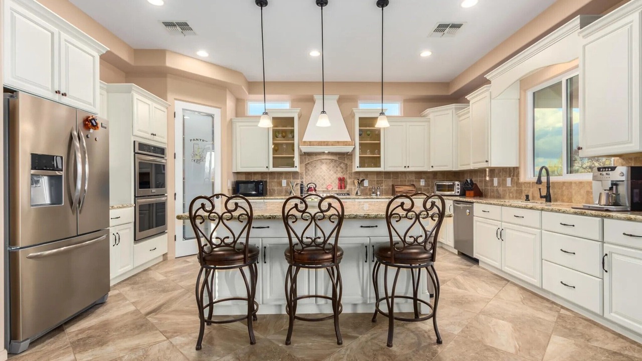 Photo of Kitchen in Rio Verde Foothills