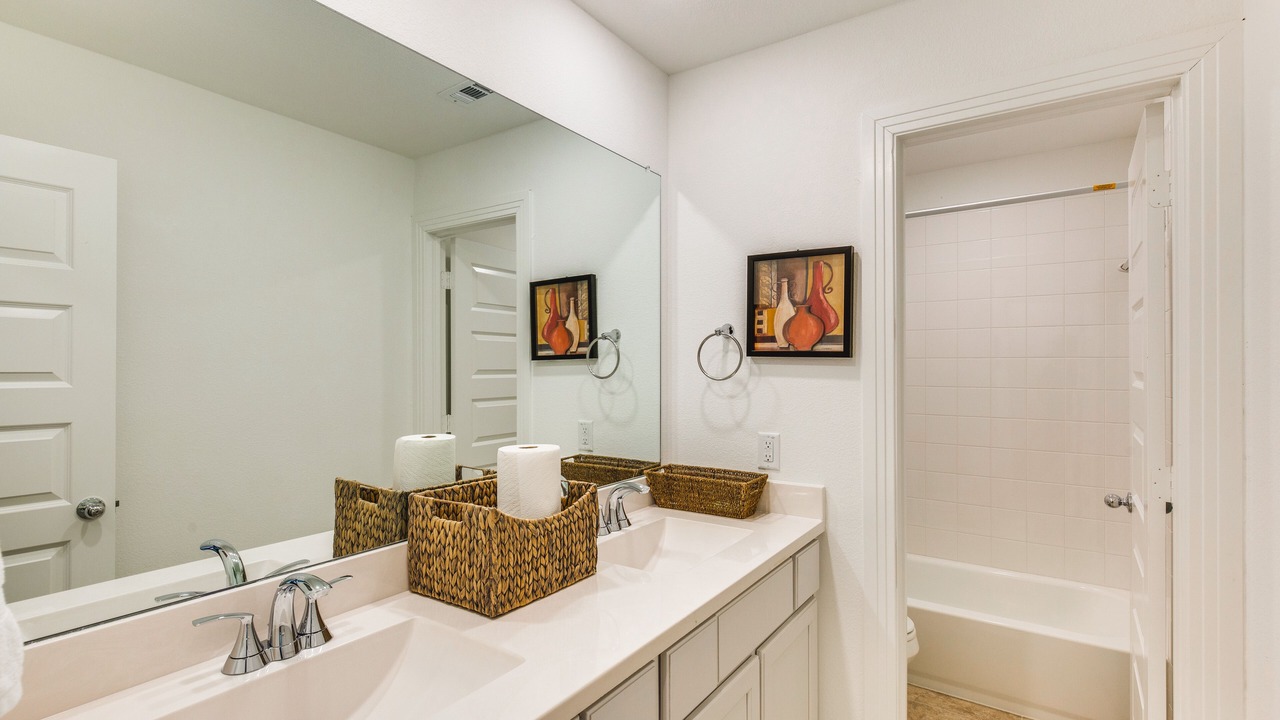 Photo of Bathroom in Royse City