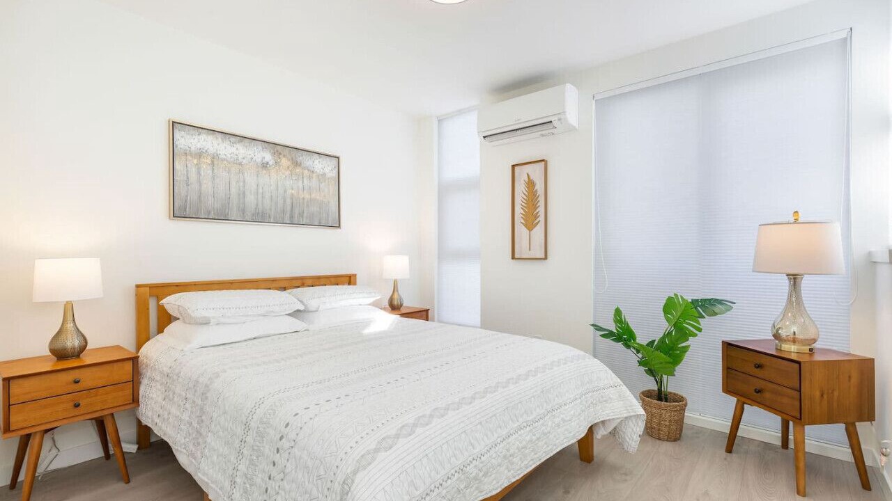 Photo of Bedroom in Broadway