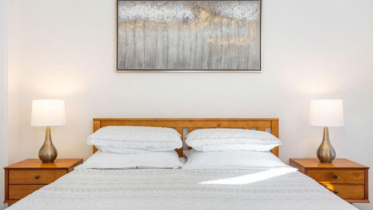 Photo of Bedroom in Broadway