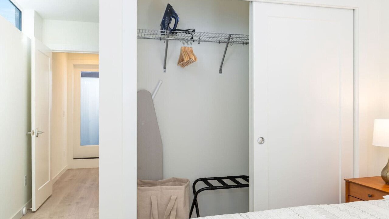 Photo of Bedroom in Broadway