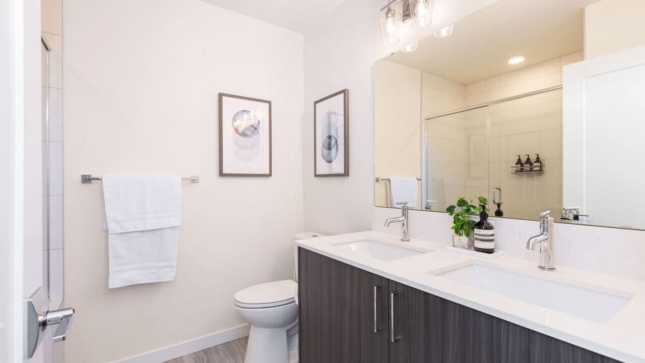 Photo of Bathroom in Broadway