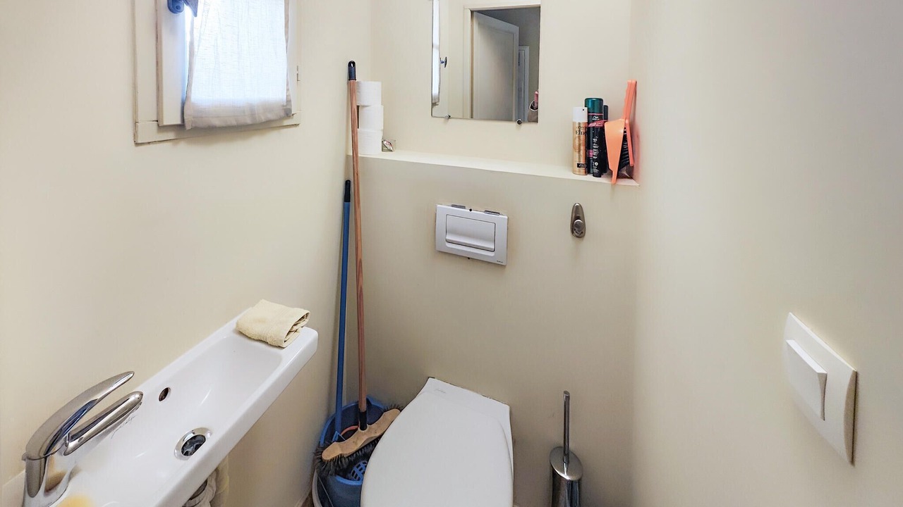 Photo of Bathroom in Saint-Laurent-de-la-Cabrerisse