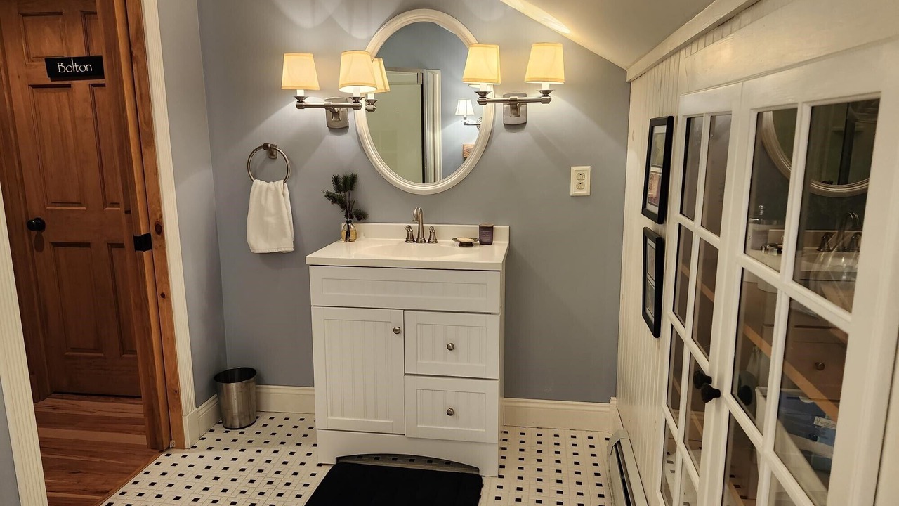 Photo of Bathroom in Hague