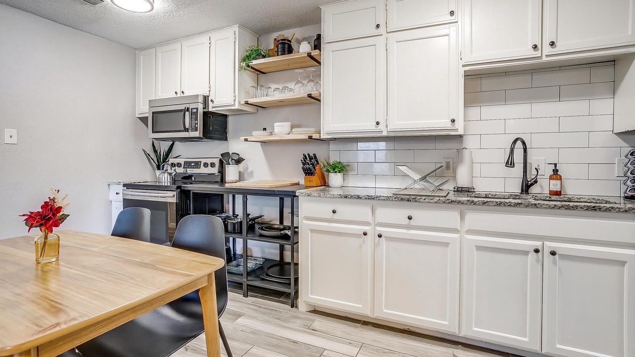 Photo of Kitchen in River Oaks
