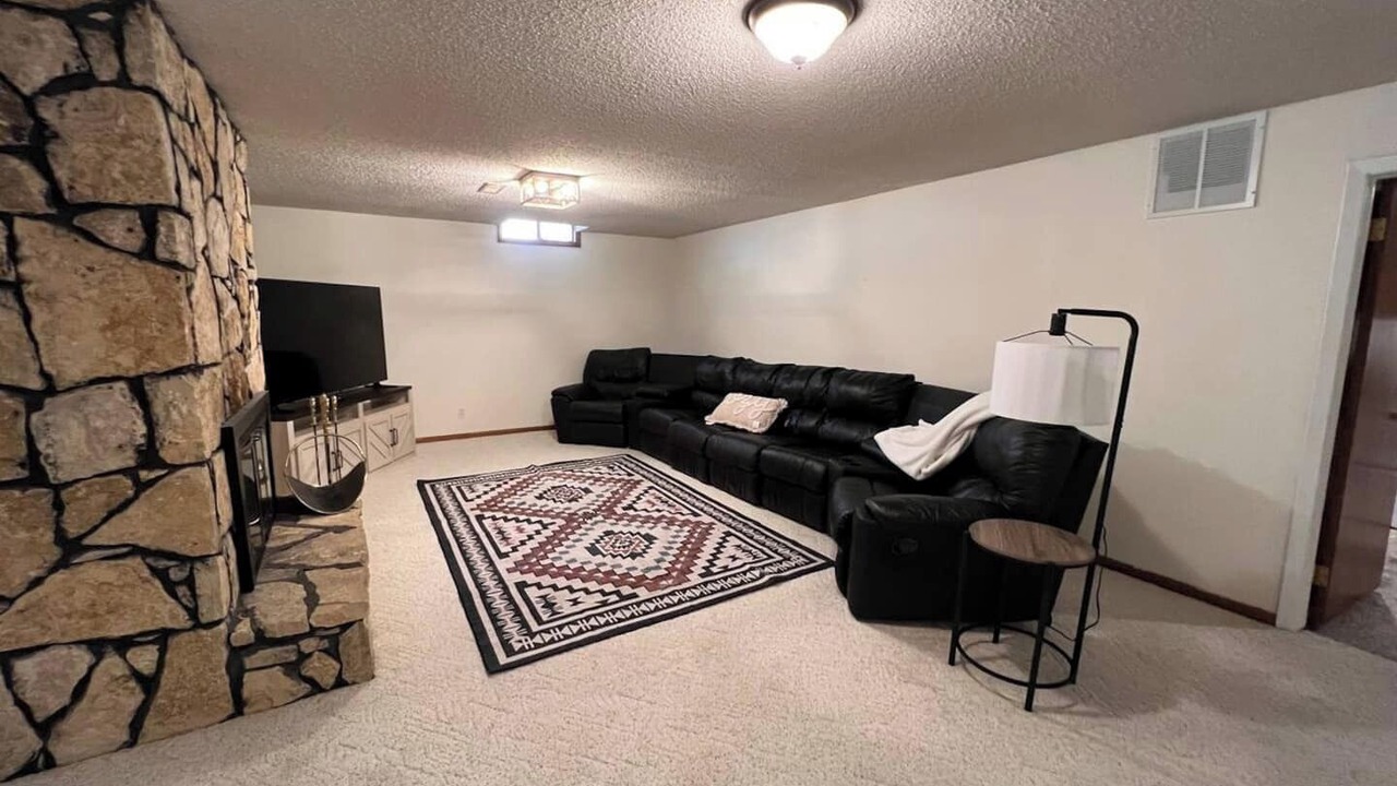 Photo of Livingroom in Rose Hill