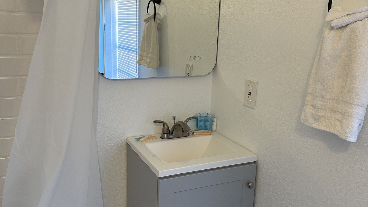Photo of Bathroom in Dinosaur