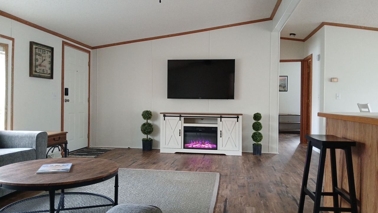 Photo of Livingroom in Anchor Bay Harbor