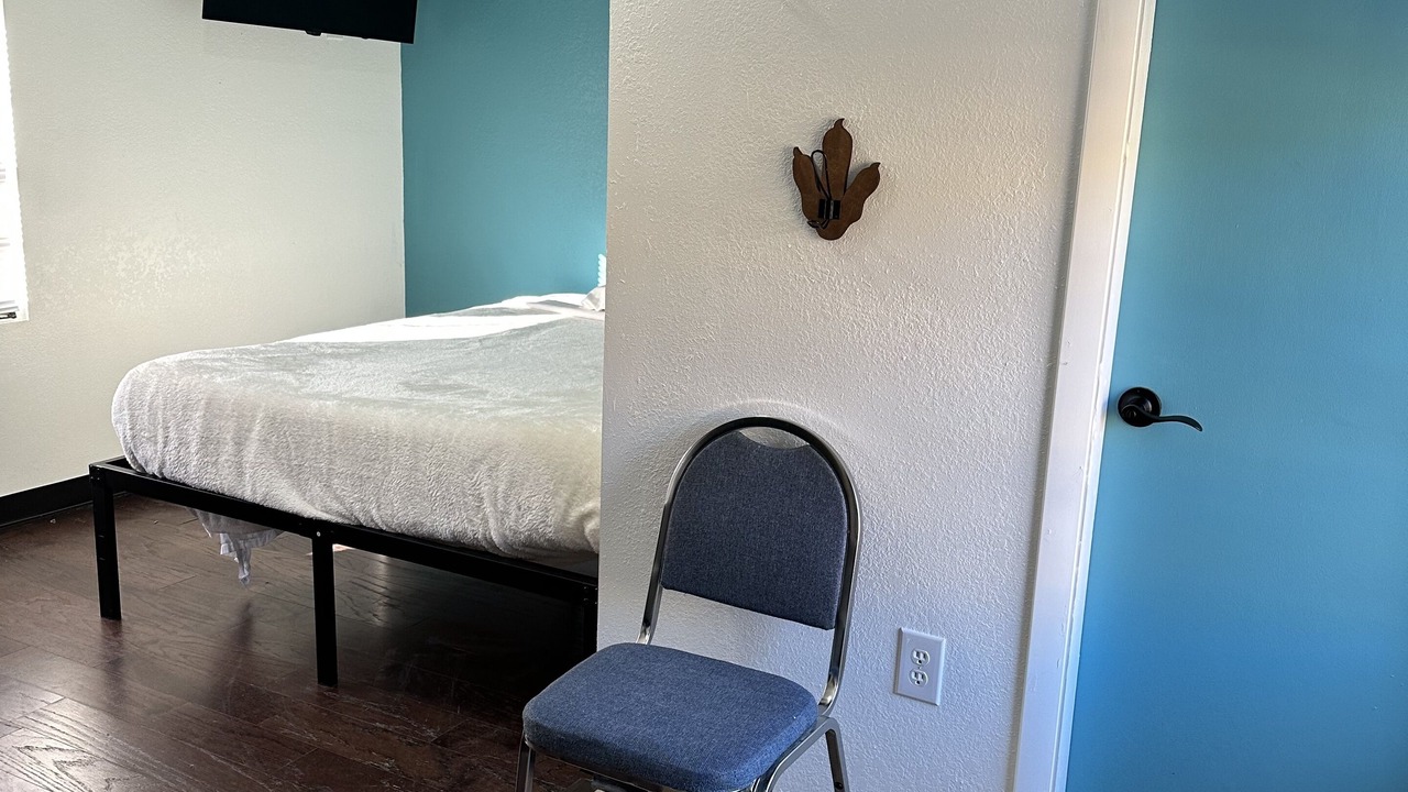 Photo of Bedroom in Dinosaur