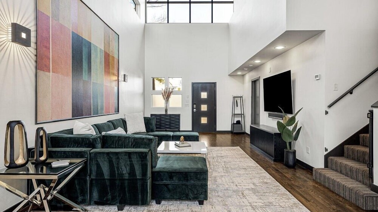 Photo of Others in Cherry Street