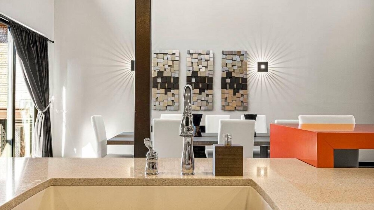 Photo of Others in Cherry Street