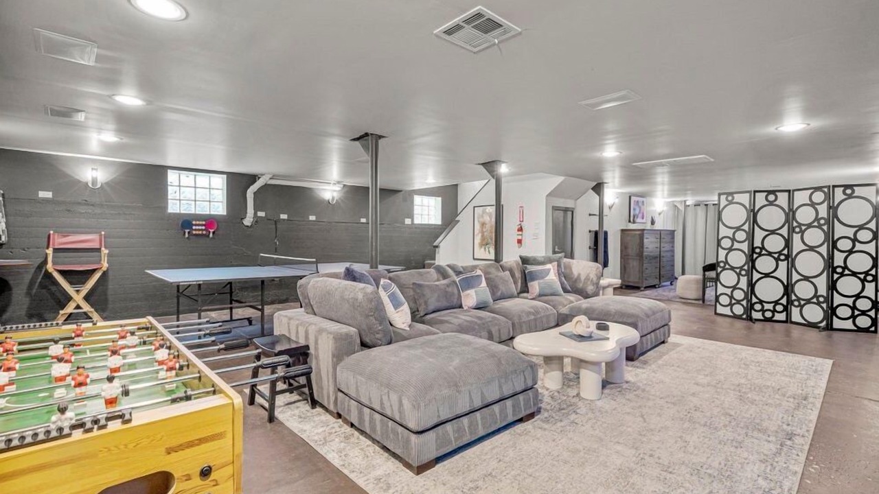 Photo of Others in Cherry Street