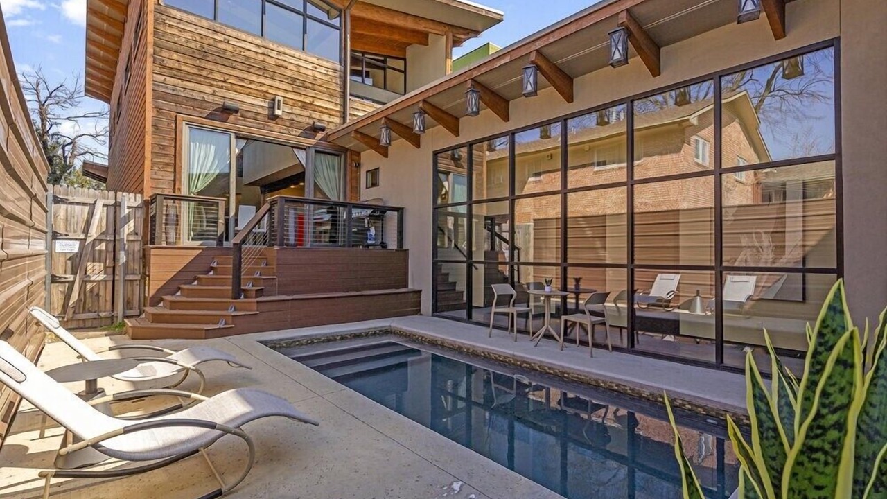 Photo of Others in Cherry Street