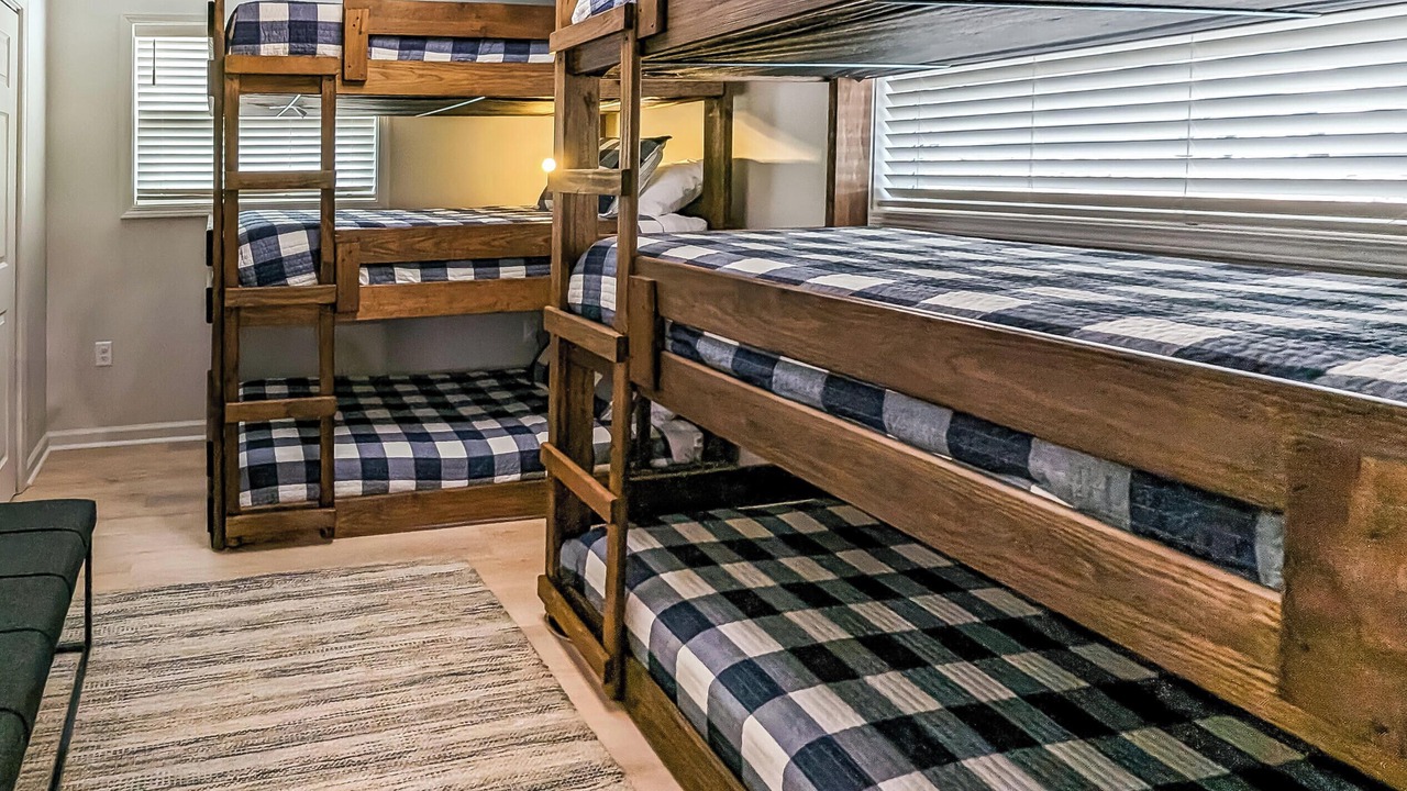 Photo of Bedroom in Clinton