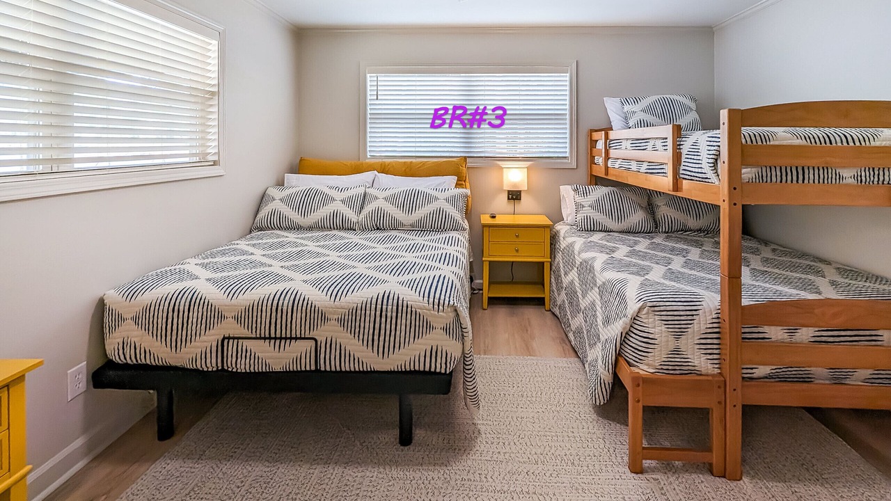 Photo of Bedroom in Clinton