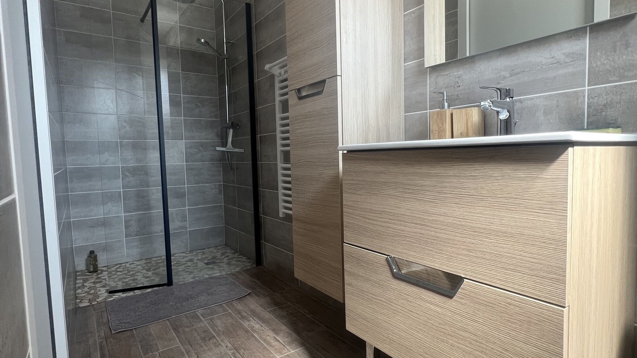 Photo of Bathroom in Amboise