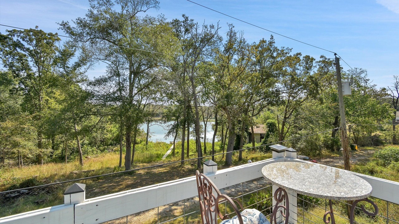 Photo of Outdoor in Hilltop Lakes