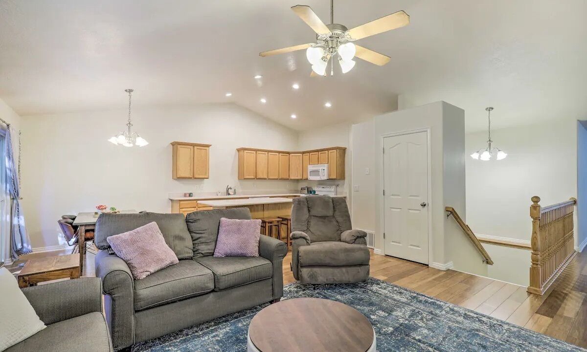 Photo of Livingroom in Bonneville