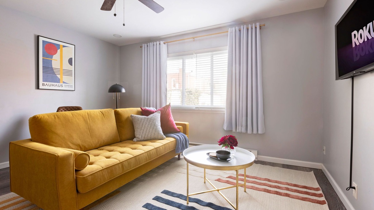 Photo of Livingroom in Tower Grove East