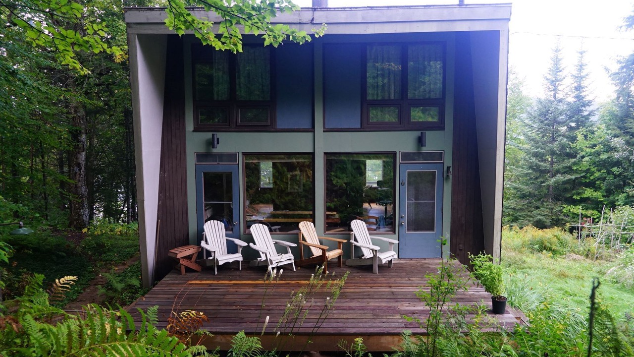 Photo of Patio Balcony in Ivry-sur-le-Lac