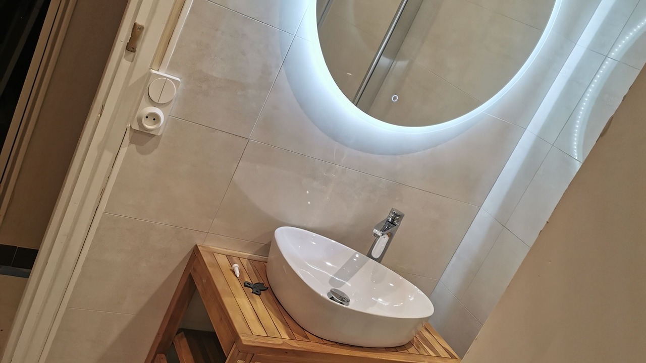 Photo of Bathroom in Courseulles-sur-Mer