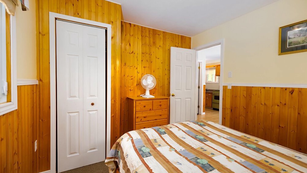 Photo of Bedroom in Brackley Beach
