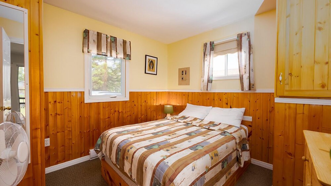 Photo of Bedroom in Brackley Beach