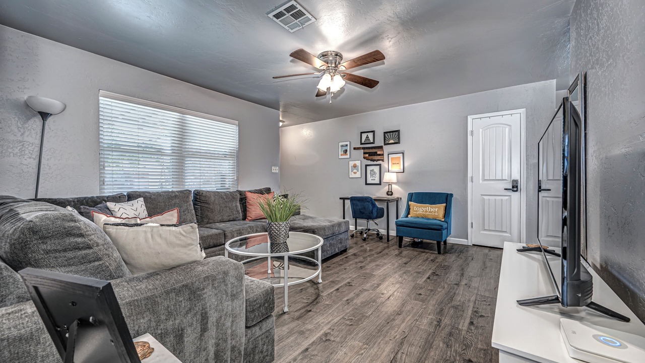 Photo of Livingroom in Norman