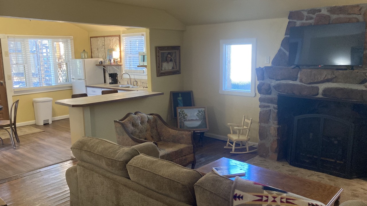 Photo of Livingroom in Medicine Park
