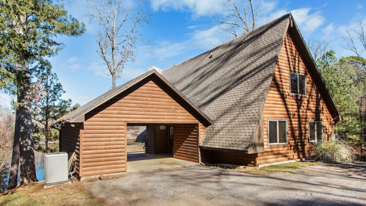 Photo of Outdoor in Whispering Hills