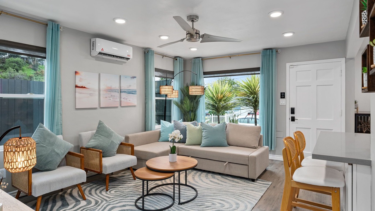 Photo of Livingroom in Oak Park