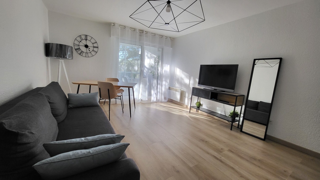 Photo of Livingroom in Saint-Mandrier-sur-Mer