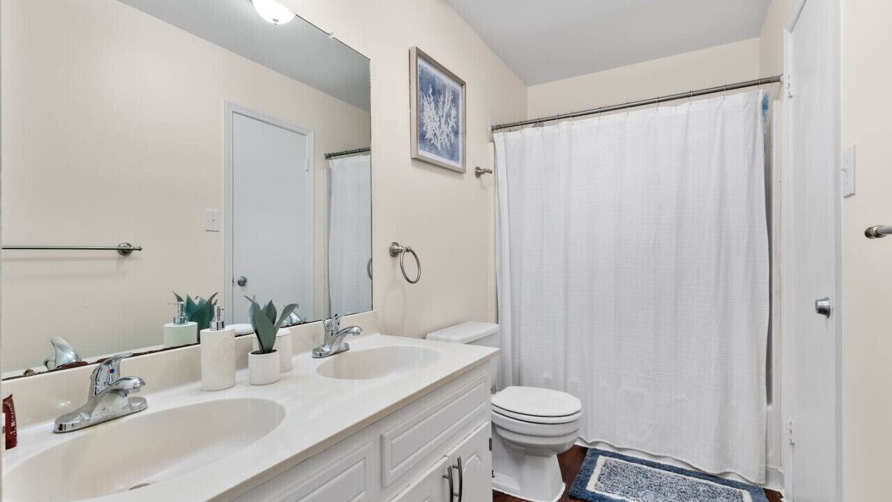 Photo of Bathroom in Hopewell