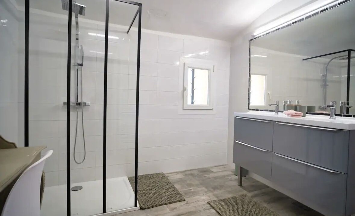 Photo of Bathroom in Aix-en-Provence
