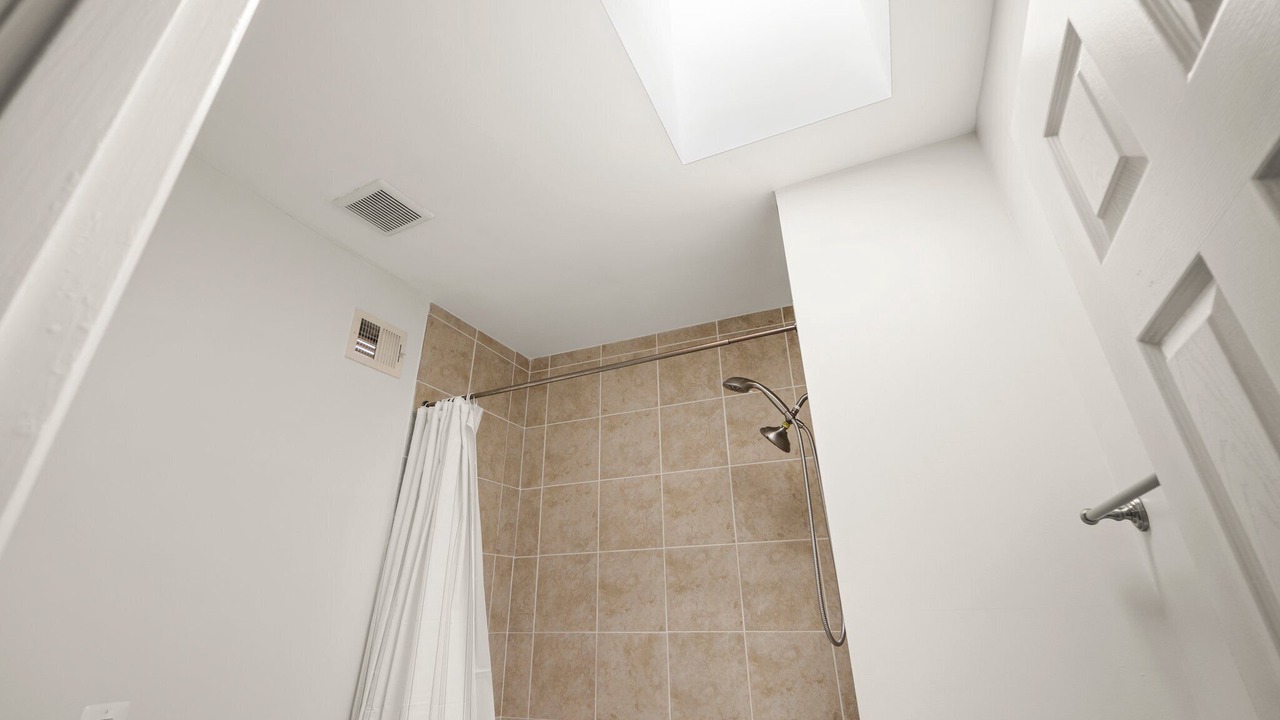 Photo of Bathroom in Brightwood Park