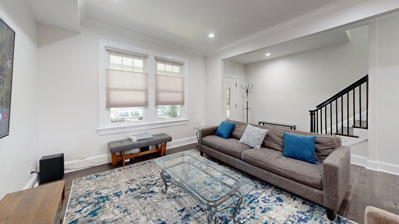 Photo of Livingroom in Brightwood Park