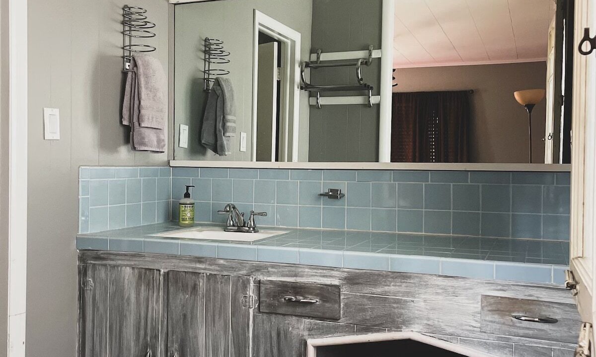 Photo of Bathroom in Eureka Springs Historic District