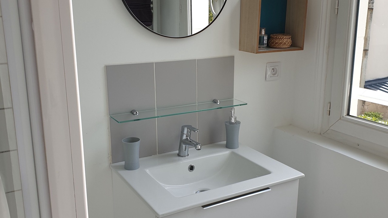 Photo of Bathroom in Gare-Jouvenet